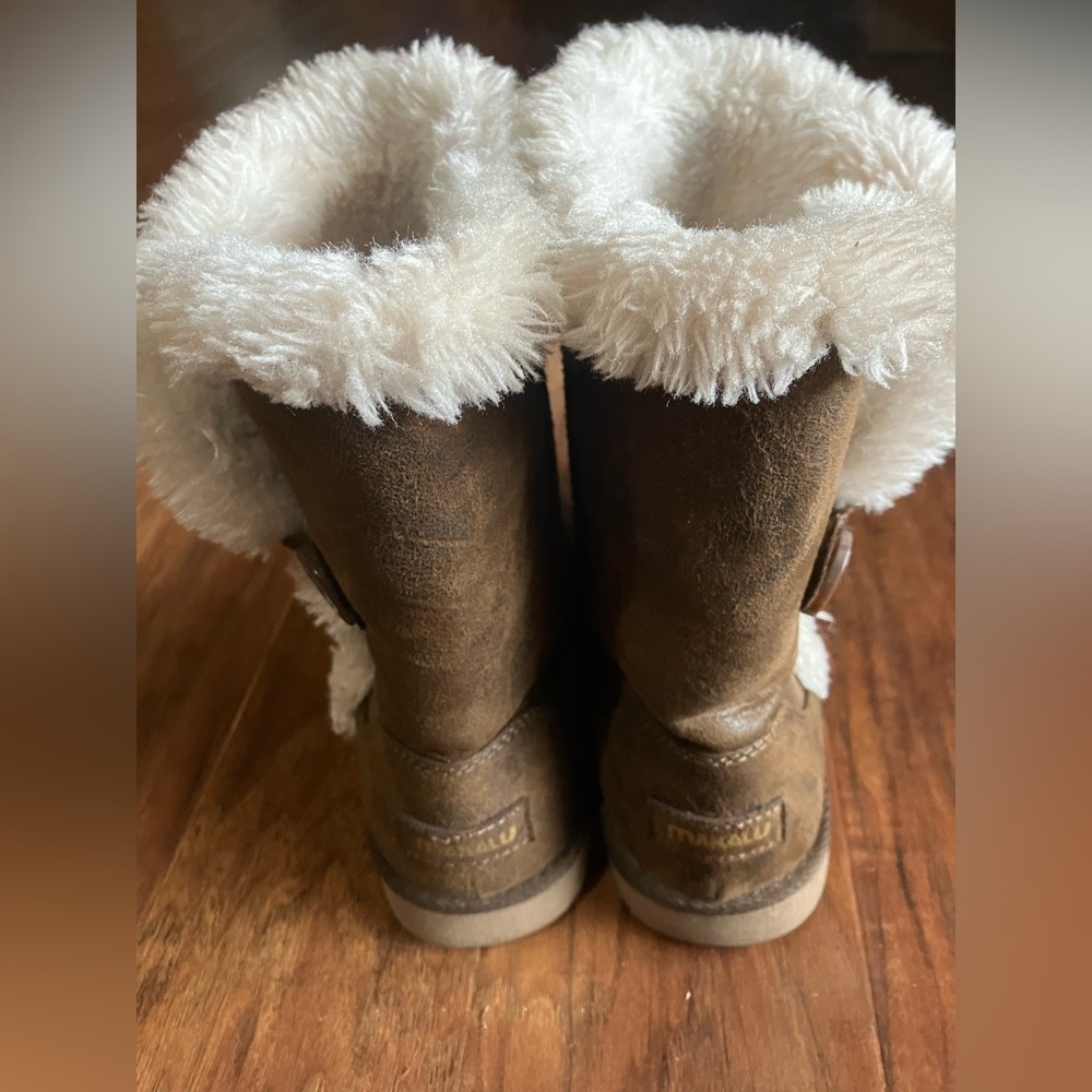 Makati California brown boots